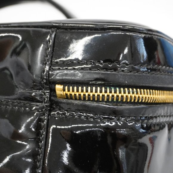 CHANEL Black Patent Leather Vanity Bag - Picture 13 of 16